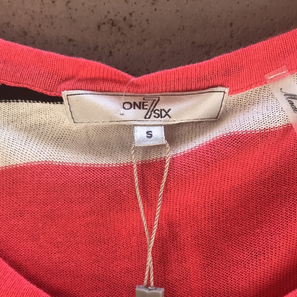 Cute spring colors top with a cute style - Picture 2 of 4